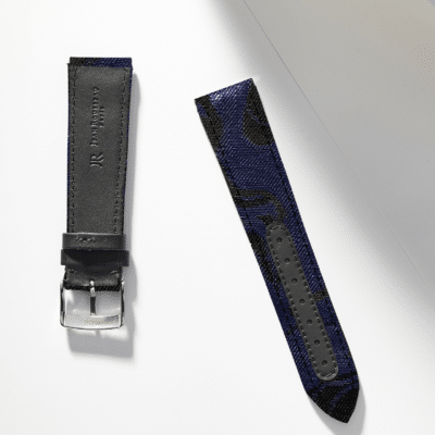 <span class="cat_name">Compass Watch strap</span><br><span class="material_name">Technical fabric</span><br><span class="color_name">Blue</span>